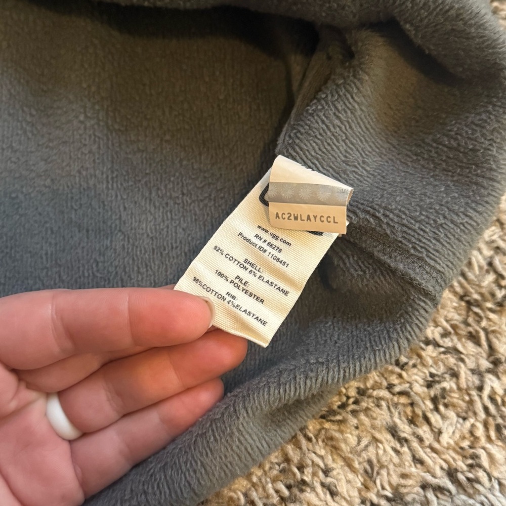 Ugg Gray Pullover Hallidie Super Soft Loungewear Sweater with Pocket Front XS - Picture 9 of 13